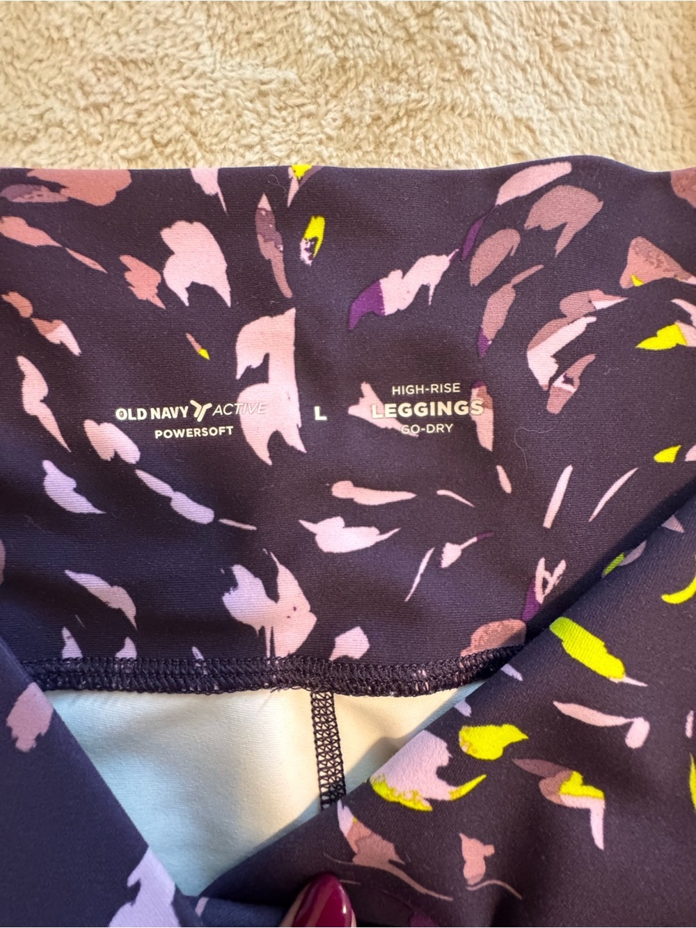 Old Navy Purple Floral-Print Active Leggings - Picture 3 of 3